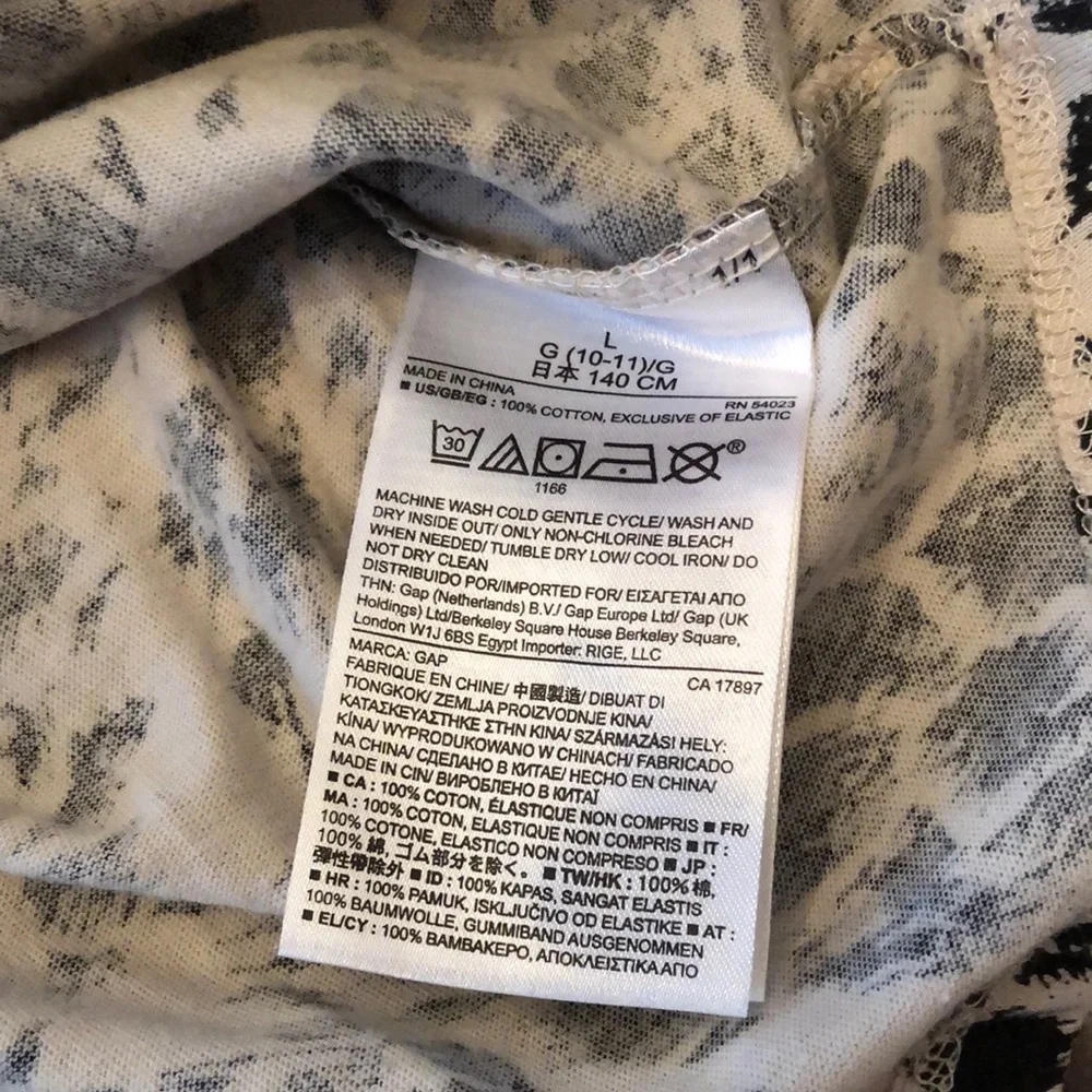 Gap Smocked Black Cream Top Sz 10 Large